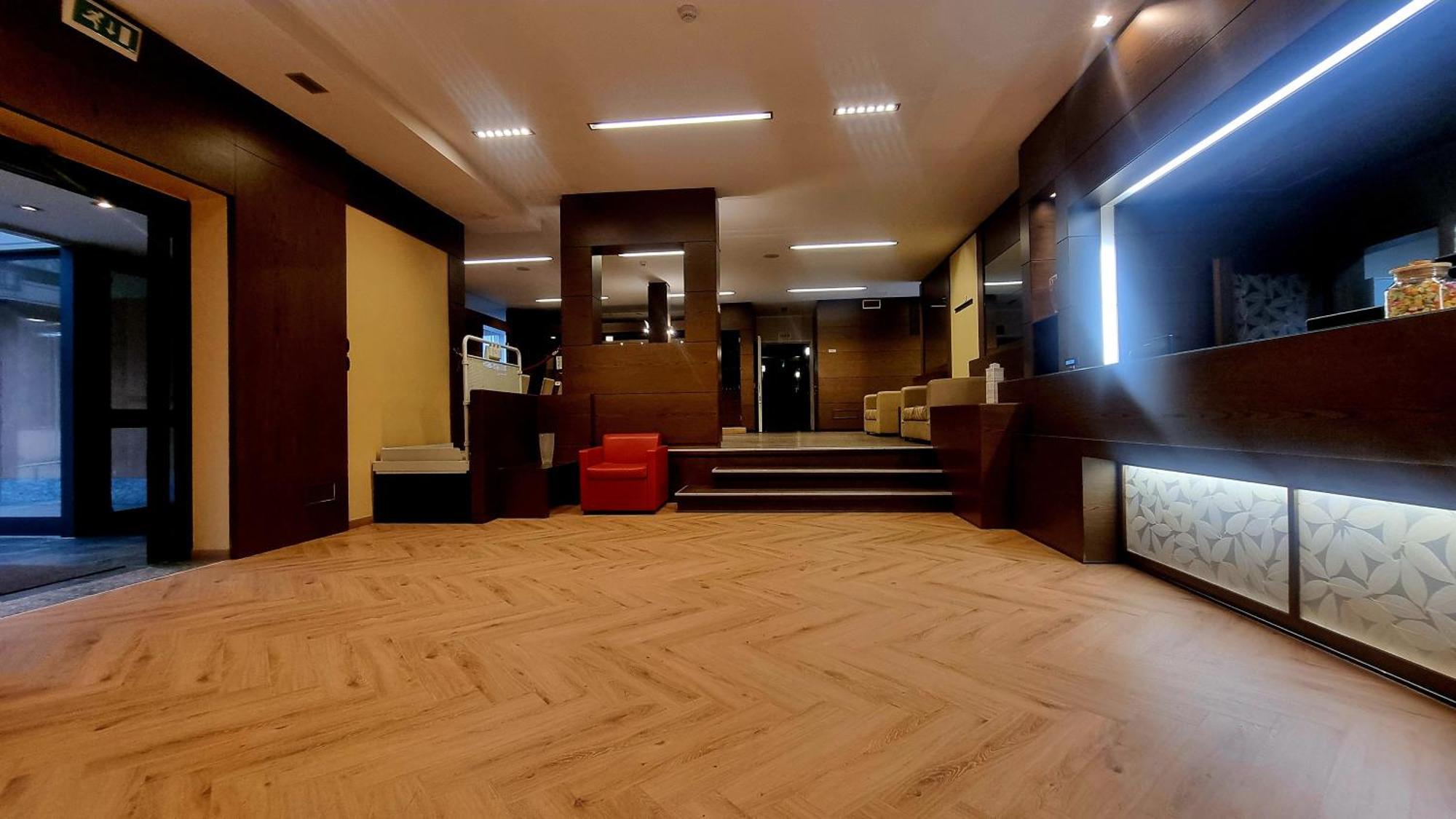 Hotel Villa Delle Rose - Malpensa Oleggio Exterior foto